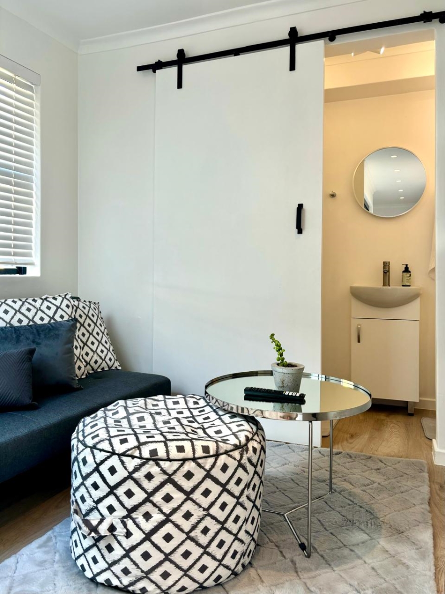 1 Bedroom Property for Sale in Gardens Western Cape